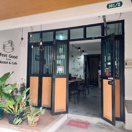 Feel Good Bangkok Hostel Екстериор снимка