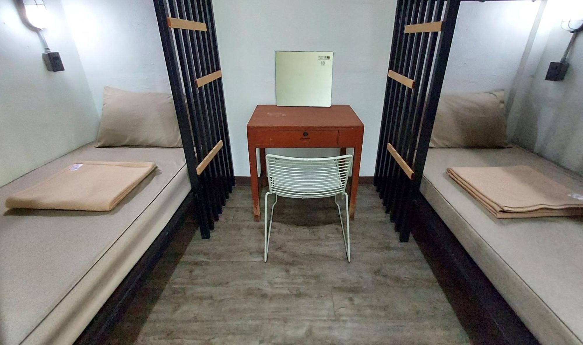 Feel Good Bangkok Hostel Екстериор снимка