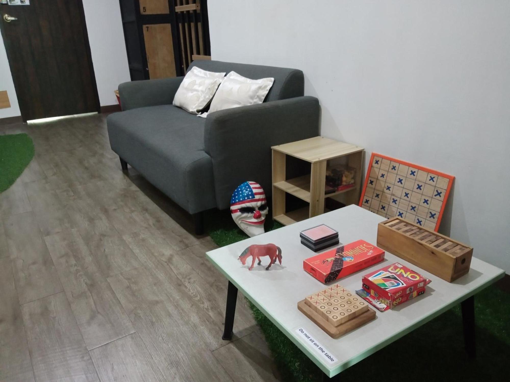 Feel Good Bangkok Hostel Екстериор снимка
